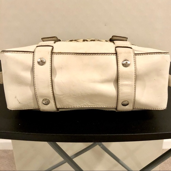 GUC MICHAEL Michael Kors Signature Canvas Satchel - Picture 6 of 15